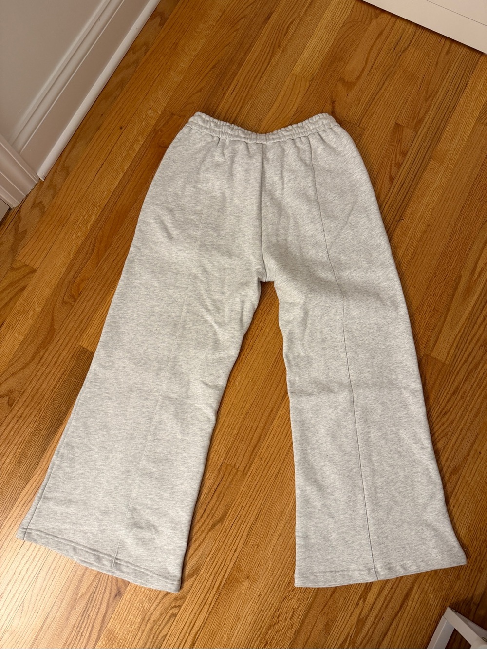Wide-Leg Drawstring Sweatpants - Light Gray - Picture 4 of 4